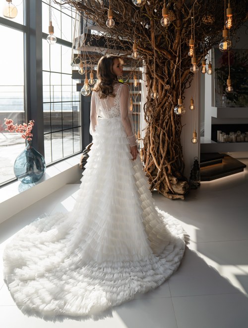 https://elisebride.ro/images/stories/virtuemart/product/SIENNA            (4).jpg